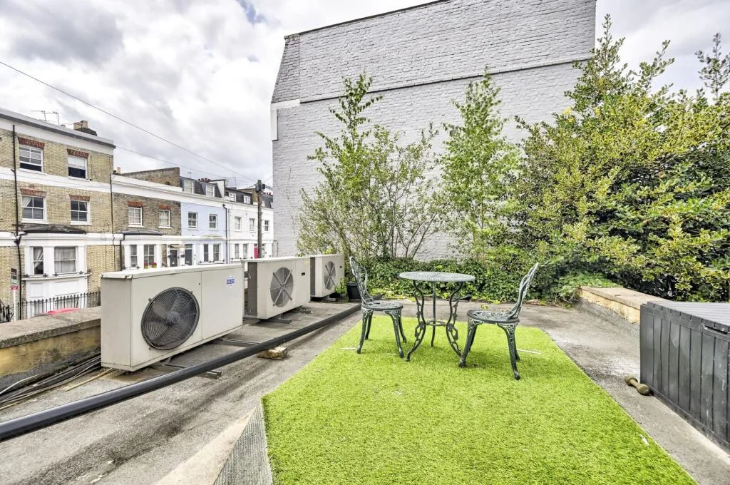 Studio flat for rent