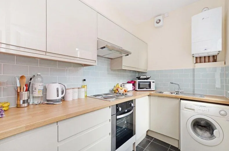 4 bedroom terraced house for rent