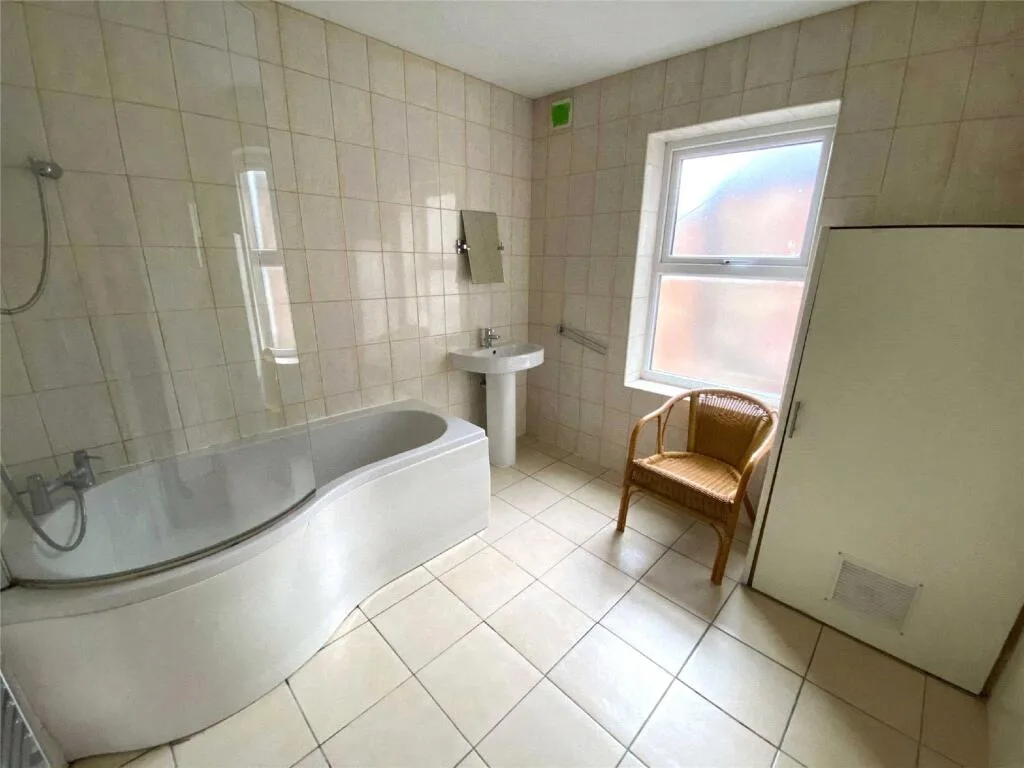 3 bedroom apartment for rent