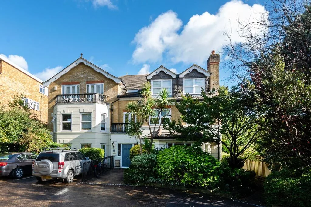 2 bedroom flat for rent