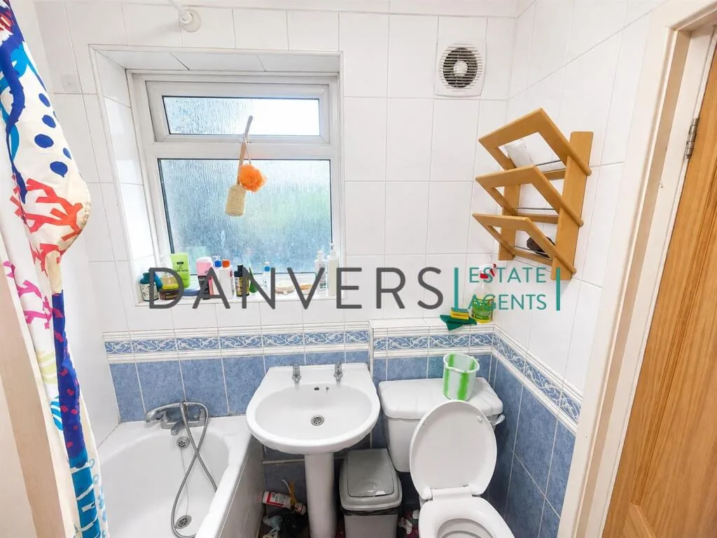 4 bedroom terraced house for rent