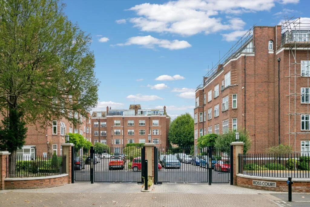 3 bedroom flat for rent