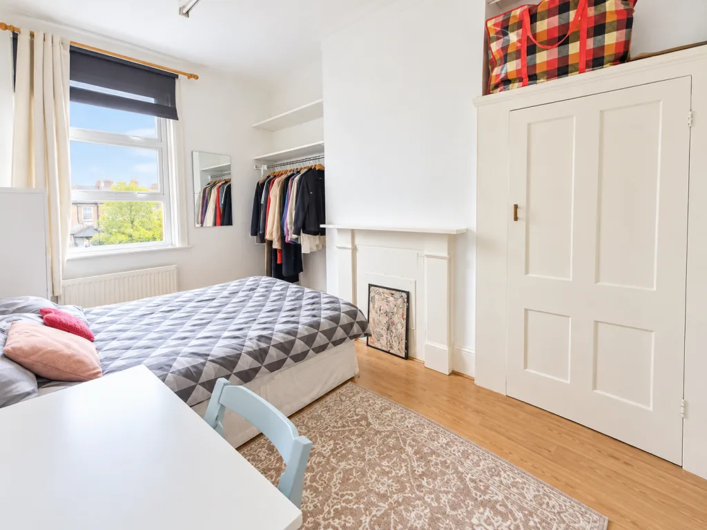 4 bedroom flat for rent