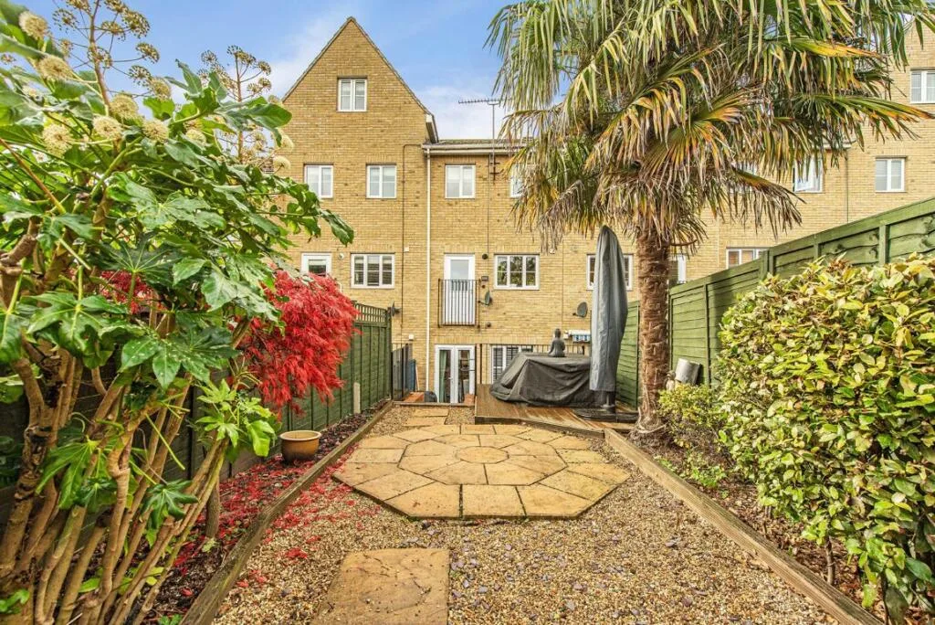 4 bedroom house for rent