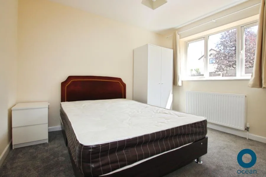5 bedroom detached house for rent