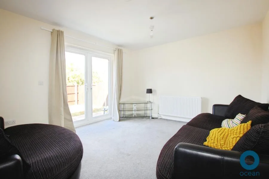 5 bedroom detached house for rent