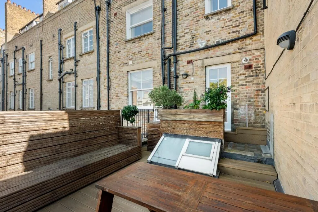 3 bedroom flat for rent