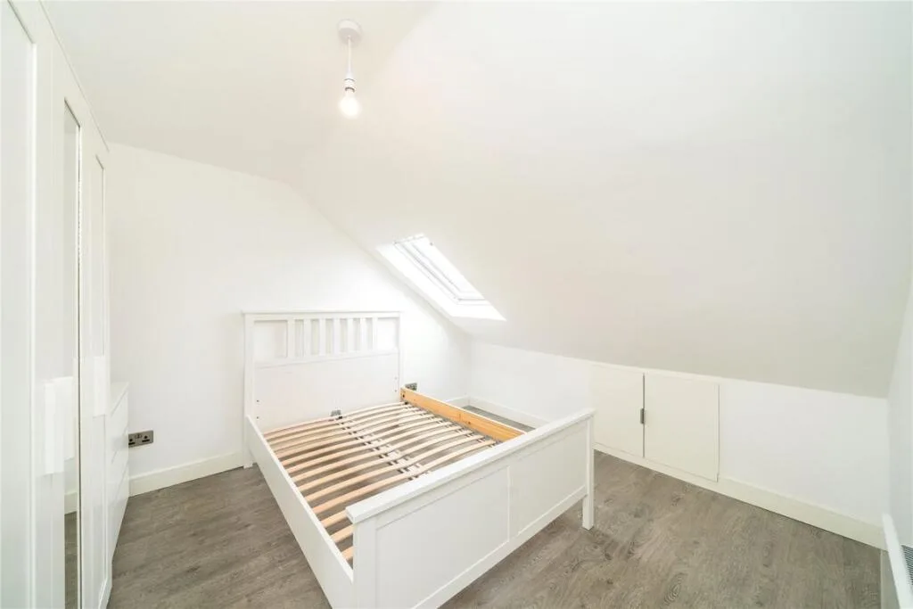 1 bedroom maisonette for rent