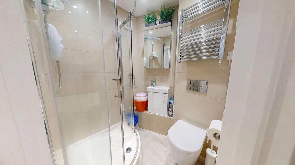 1 bedroom maisonette for rent