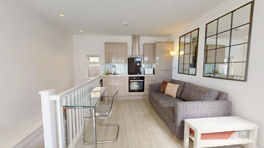 1 bedroom maisonette for rent