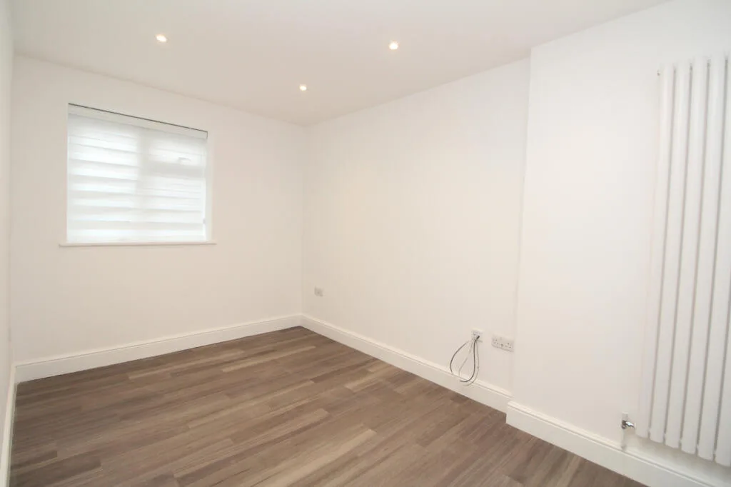 2 bedroom maisonette for rent