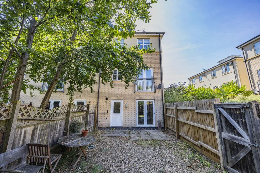3 bedroom terraced house for rent