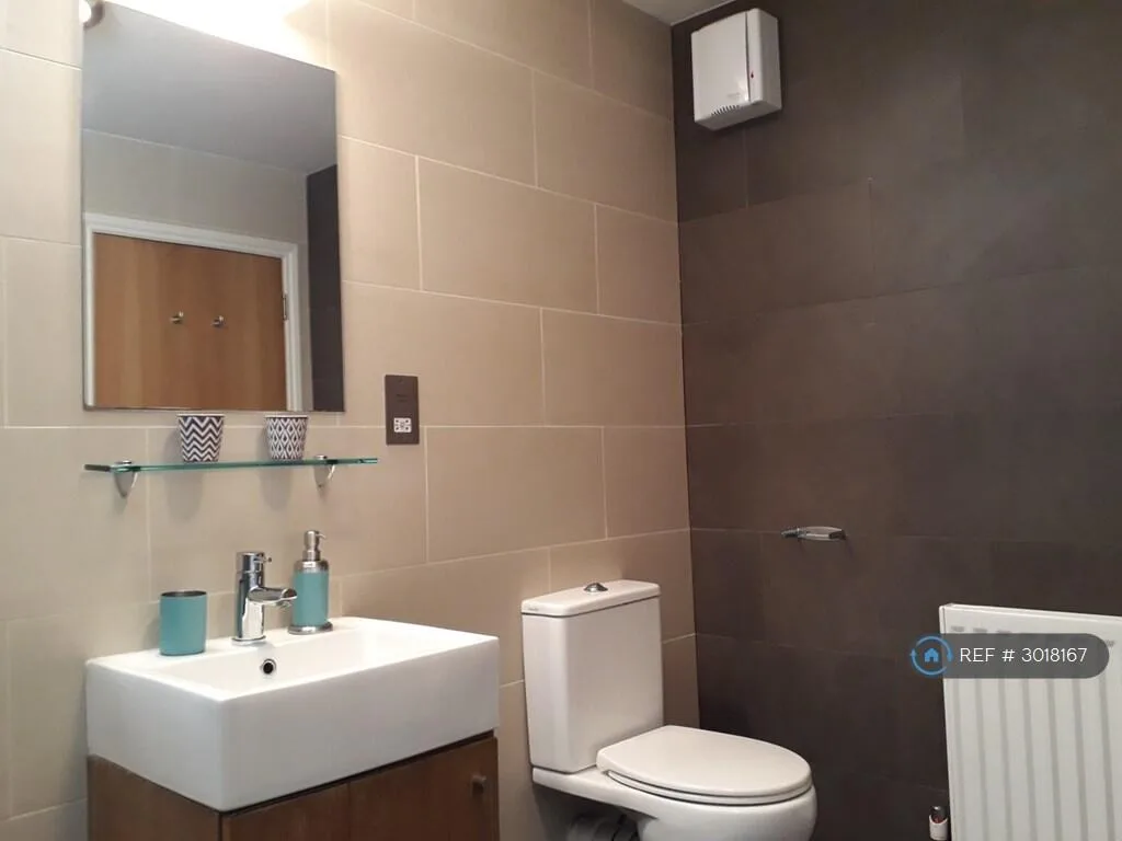 3 bedroom flat for rent