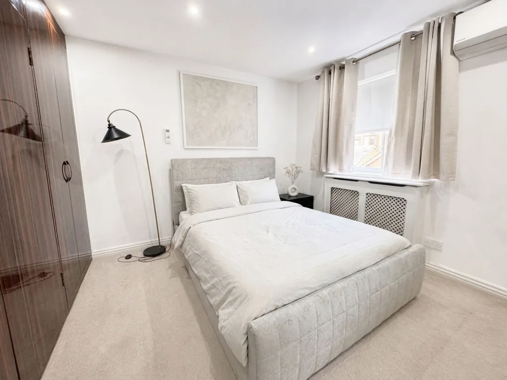 3 bedroom end of terrace house for rent