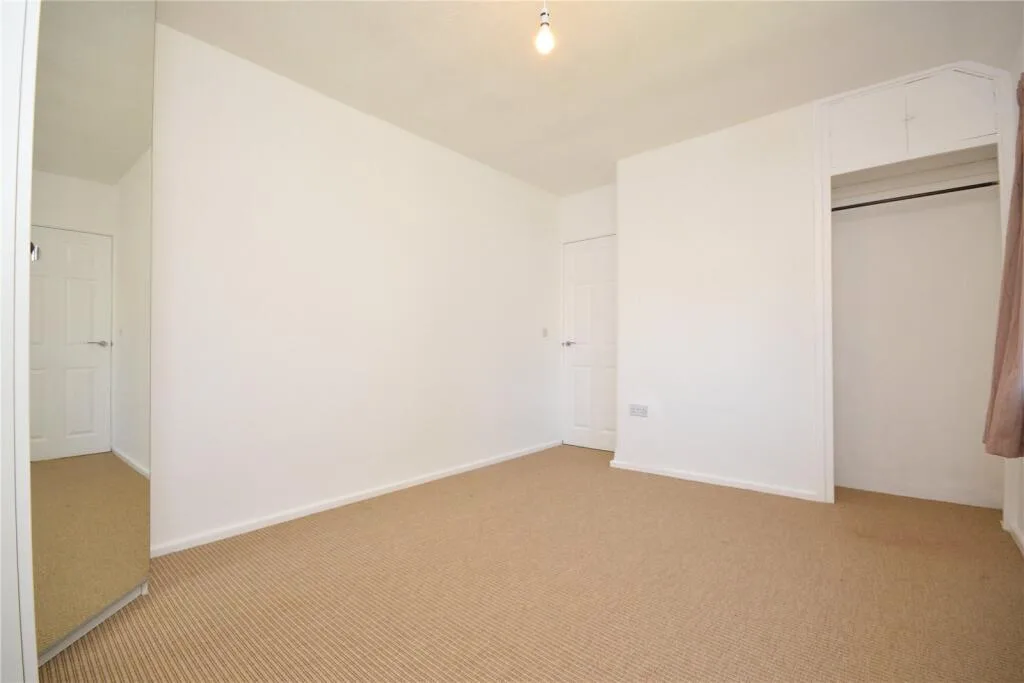 3 bedroom semi-detached house for rent
