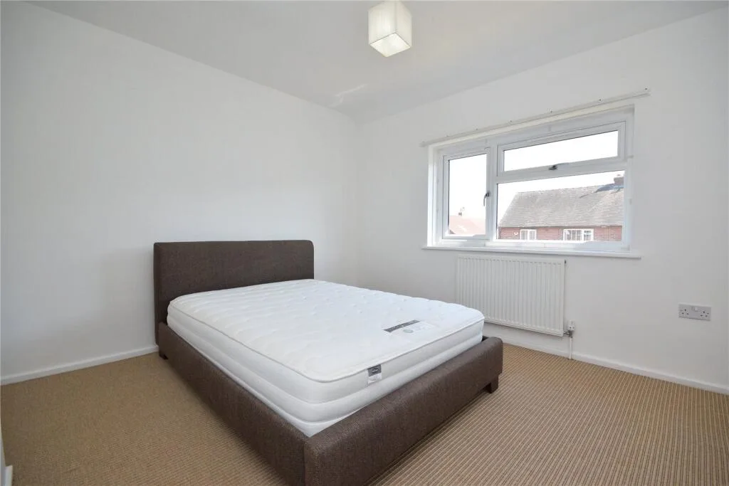 3 bedroom semi-detached house for rent