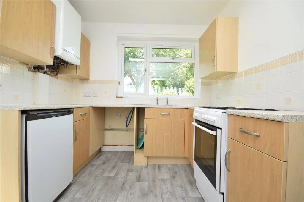 3 bedroom semi-detached house for rent