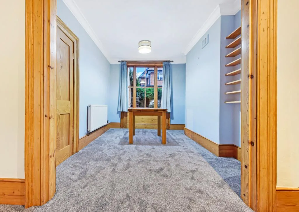3 bedroom semi-detached house for rent