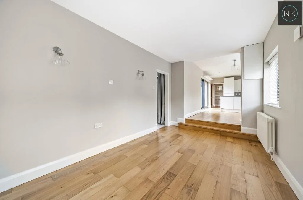 2 bedroom end of terrace house for rent