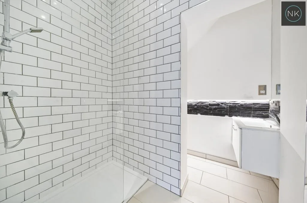 2 bedroom end of terrace house for rent