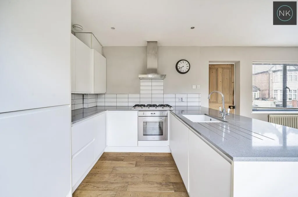 2 bedroom end of terrace house for rent