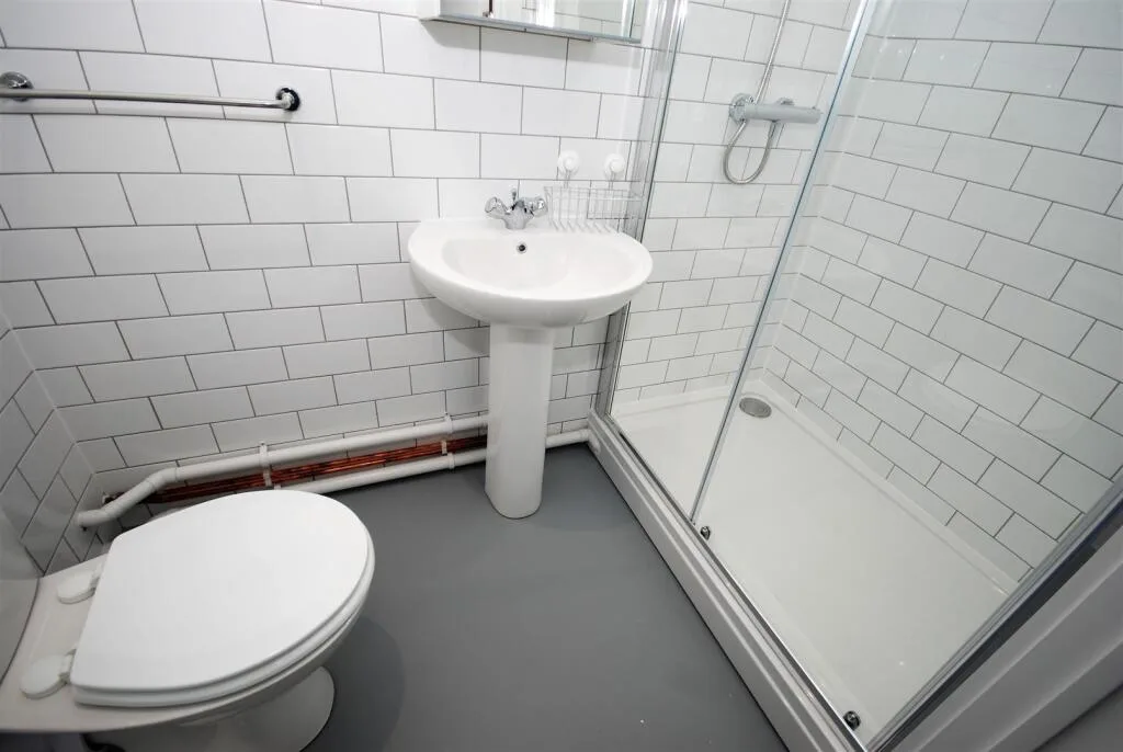 1 bedroom private hall for rent