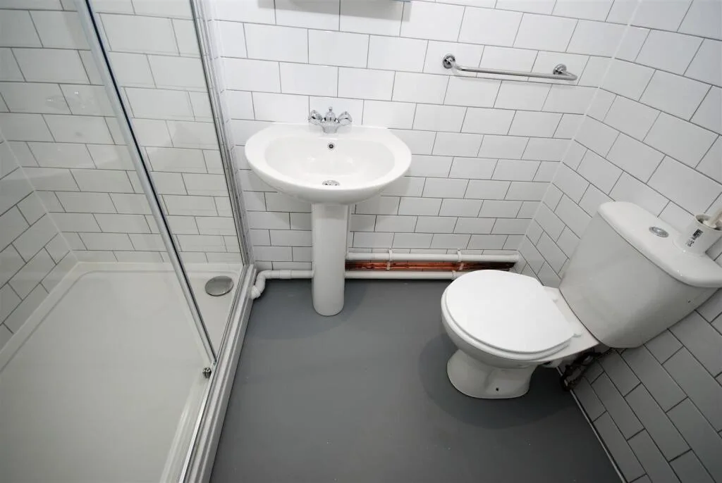 1 bedroom private hall for rent