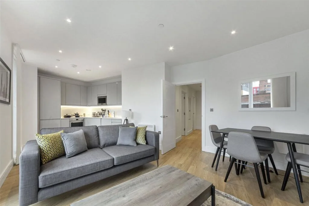 2 bedroom flat for rent