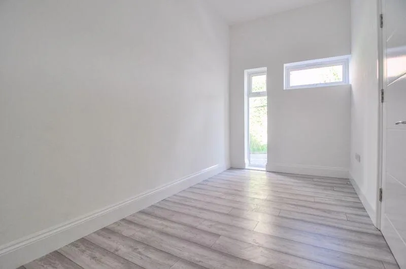 2 bedroom house for rent