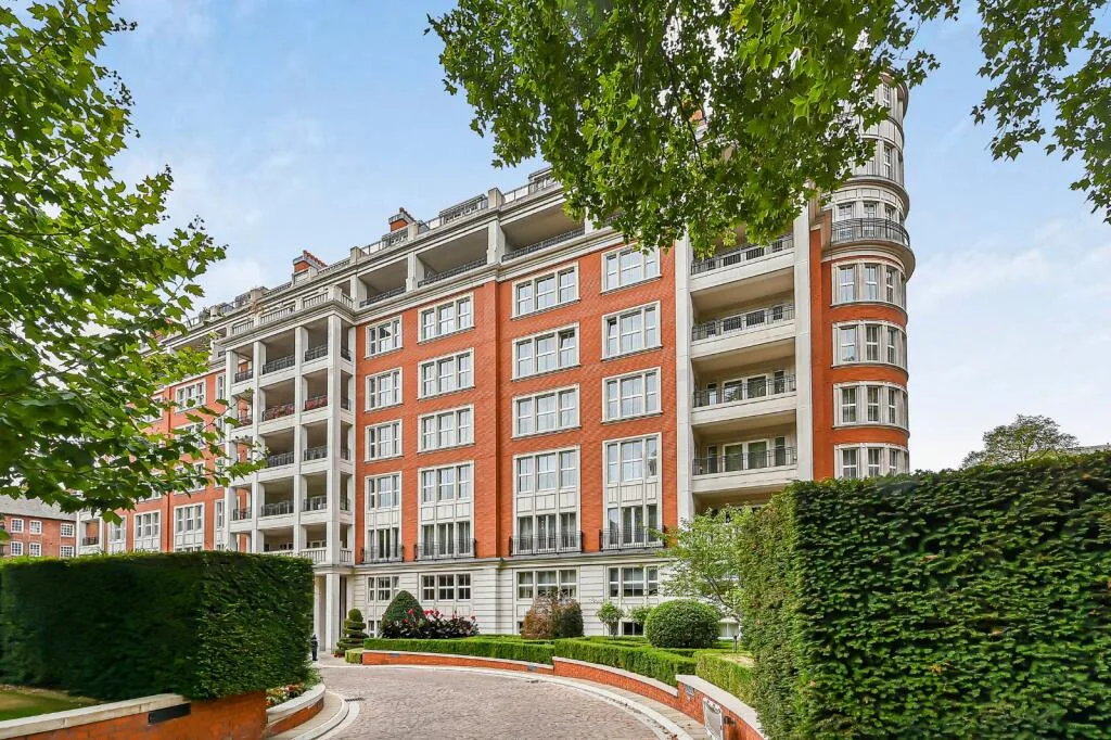4 bedroom apartment for rent