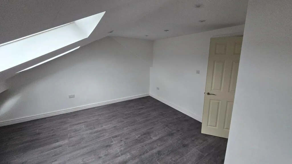 4 bedroom semi-detached house for rent