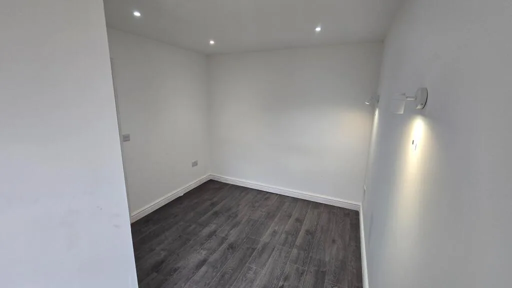 4 bedroom semi-detached house for rent