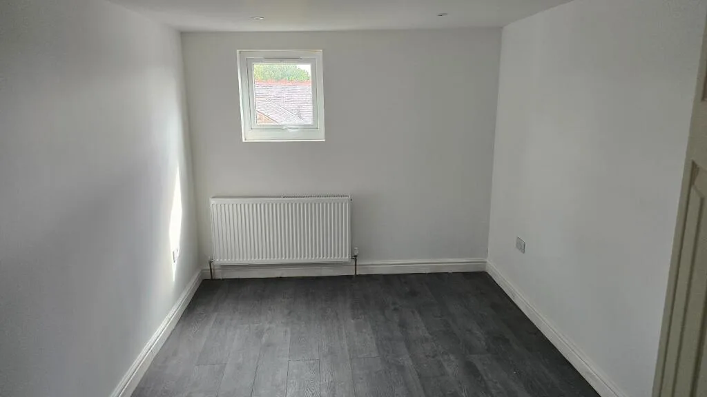 4 bedroom semi-detached house for rent
