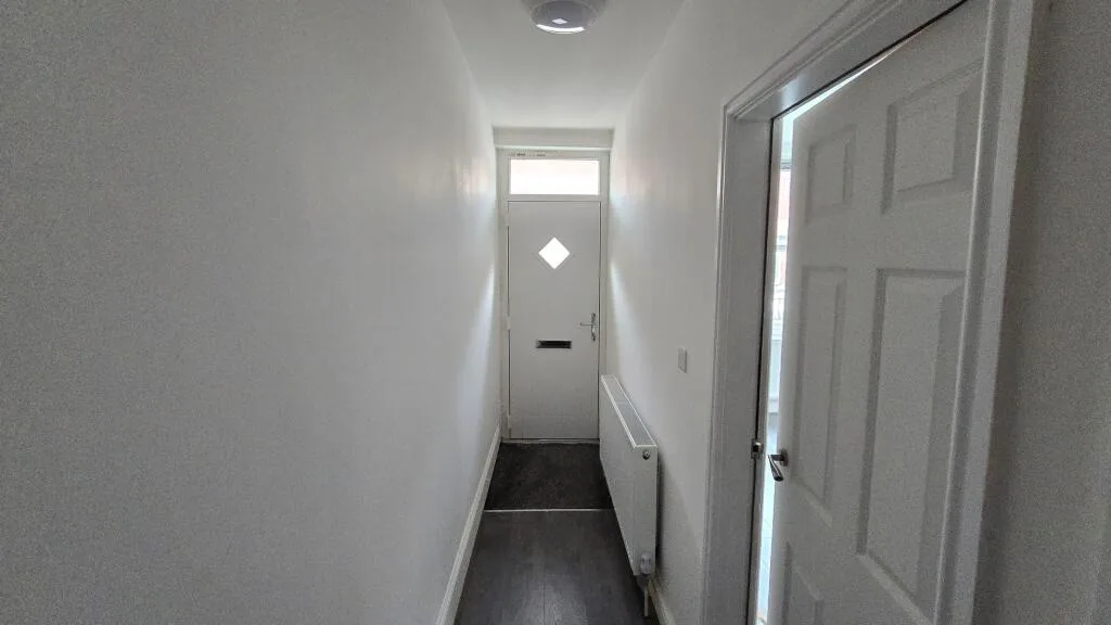 4 bedroom semi-detached house for rent