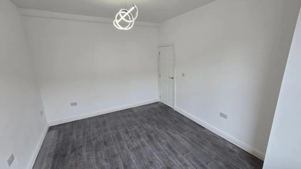 4 bedroom semi-detached house for rent