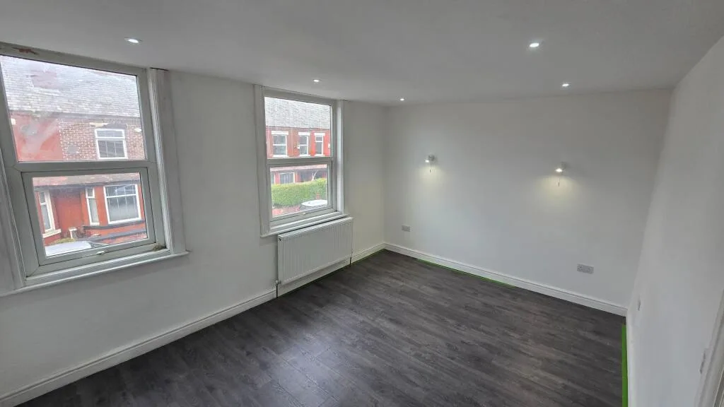 4 bedroom semi-detached house for rent