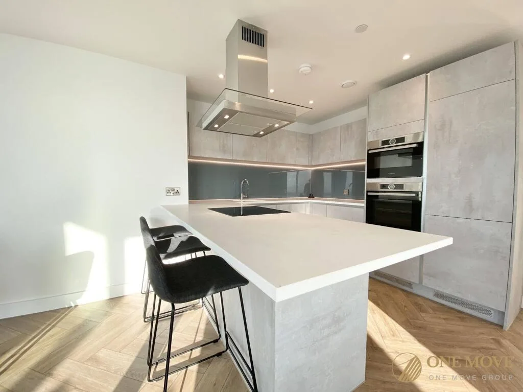 3 bedroom flat for rent