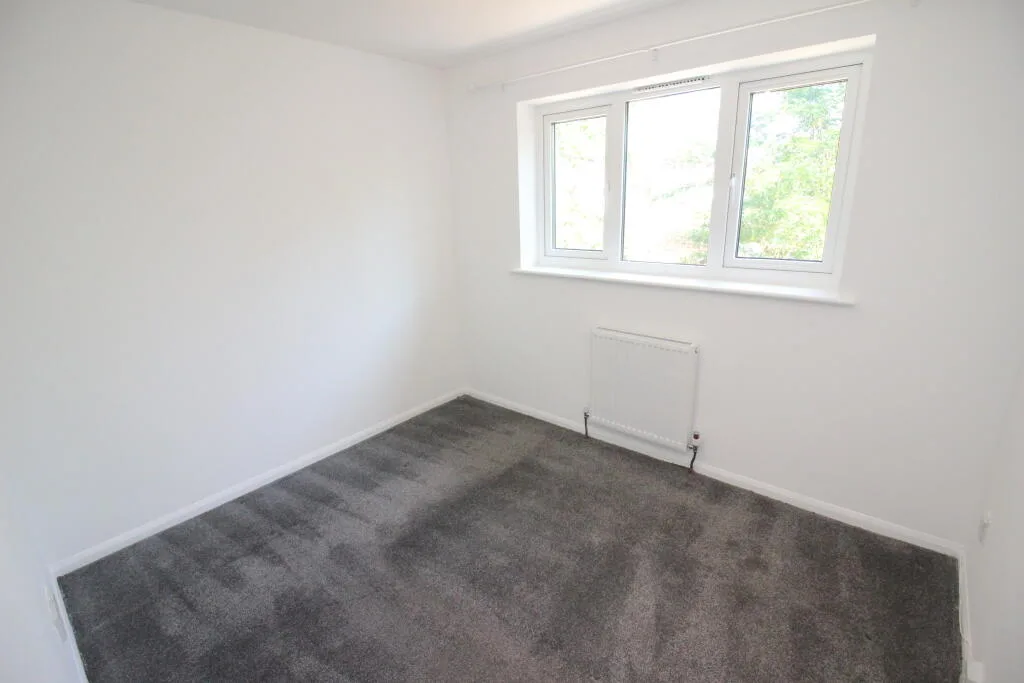 4 bedroom end of terrace house for rent
