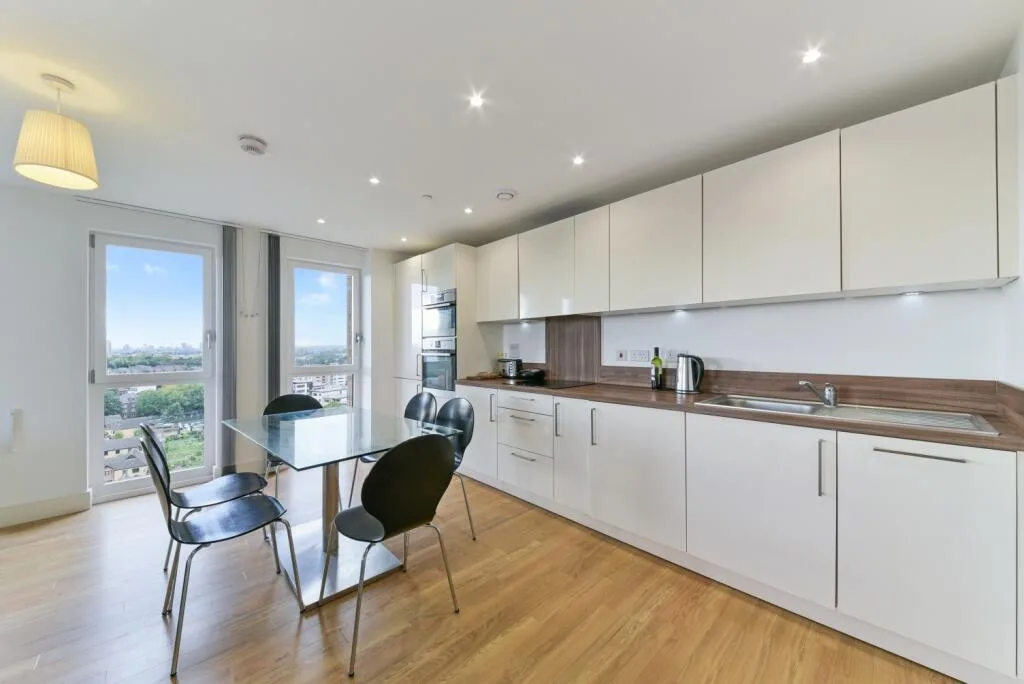 3 bedroom flat for rent