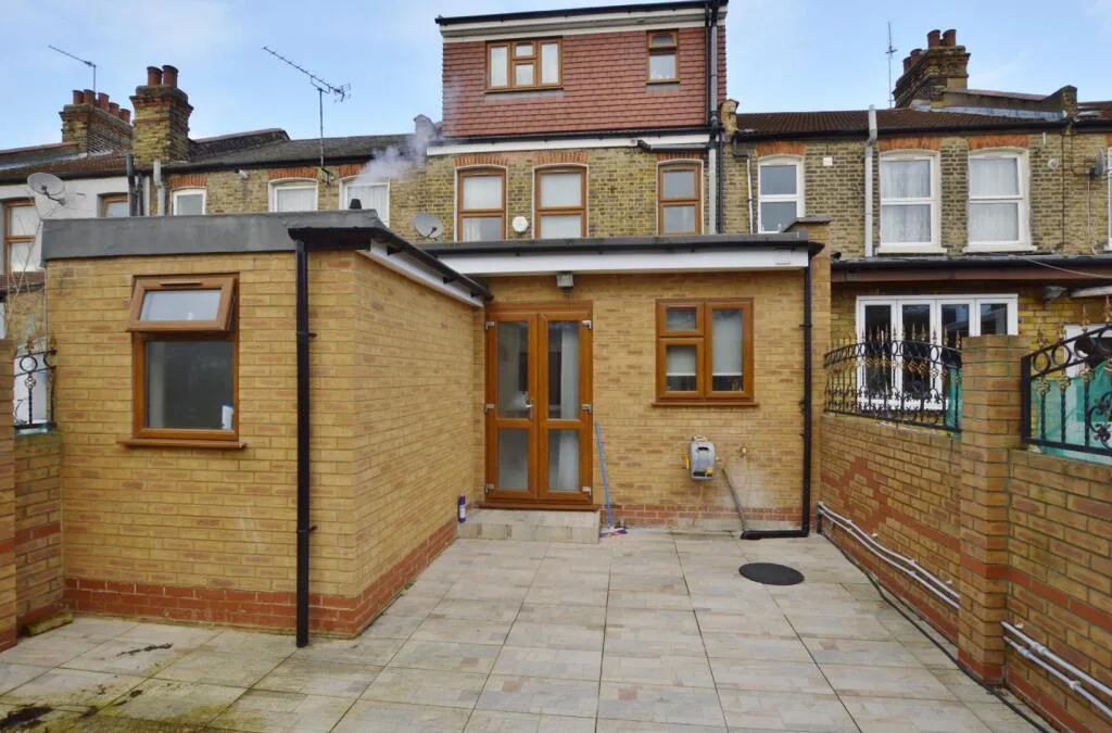 3 bedroom house for rent