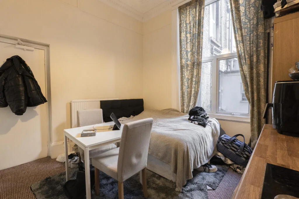 Studio flat for rent