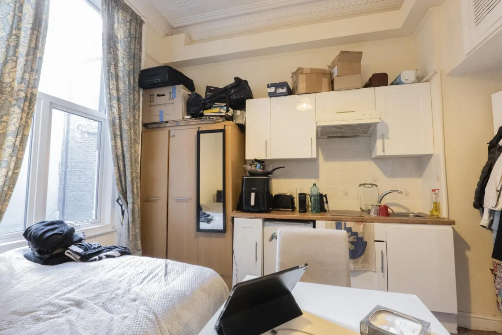 Studio flat for rent