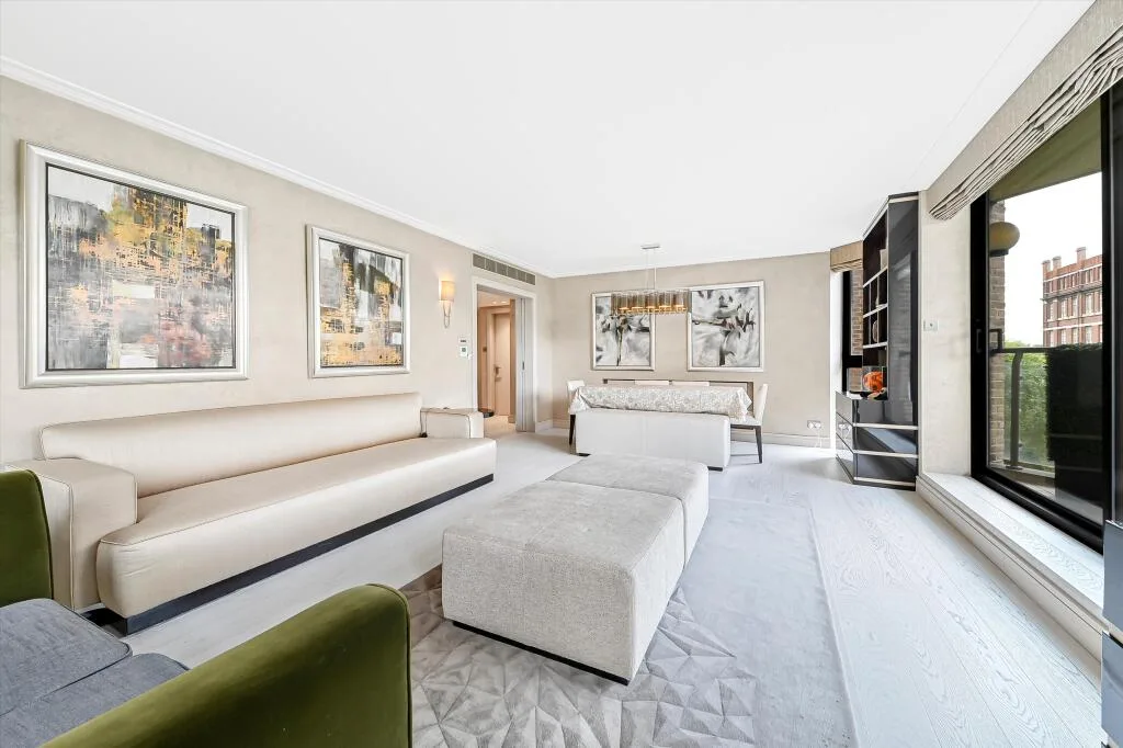 3 bedroom flat for rent