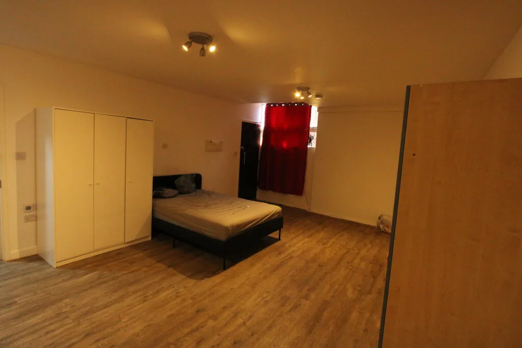 Studio flat for rent