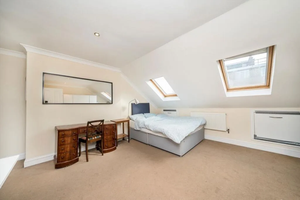 3 bedroom flat for rent