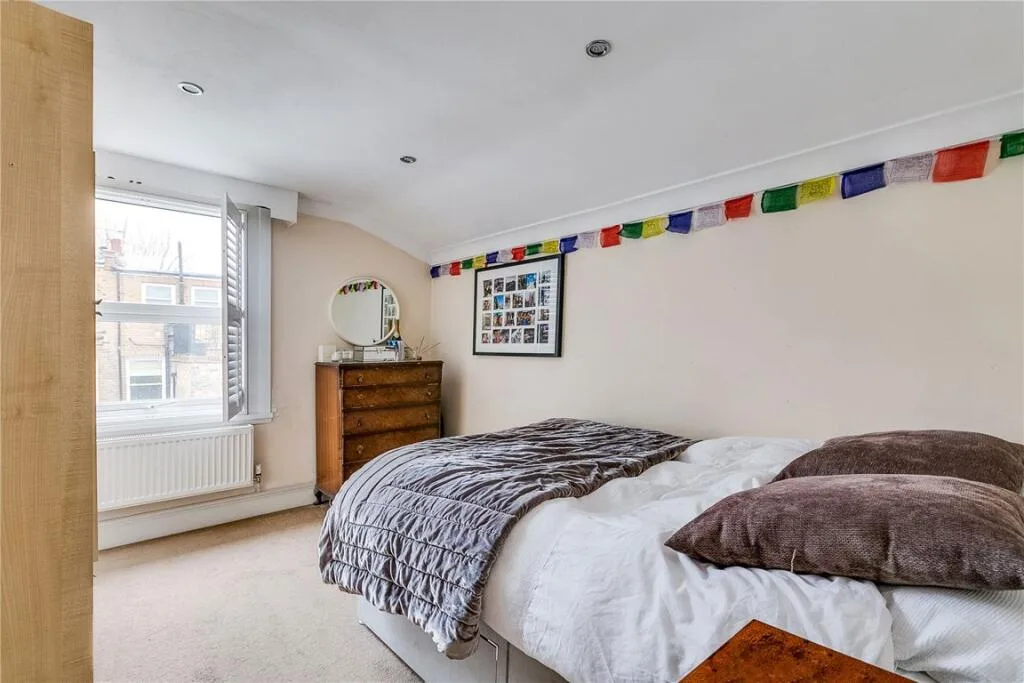 3 bedroom flat for rent