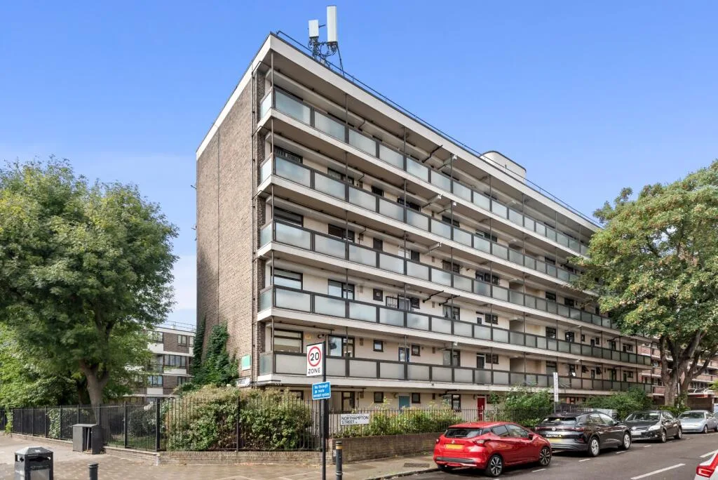 2 bedroom flat for rent