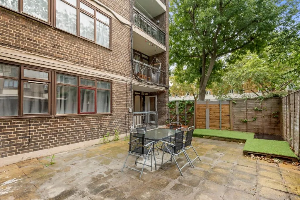 2 bedroom flat for rent