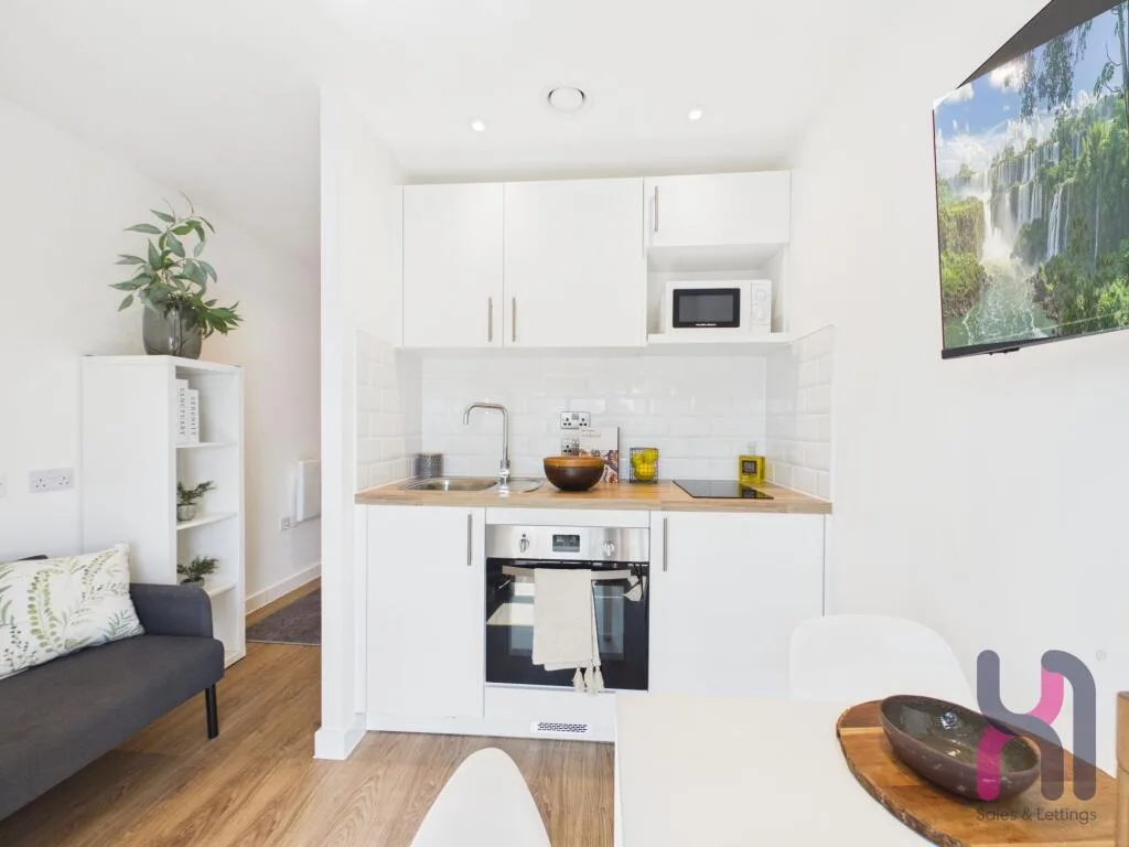 Studio flat for rent