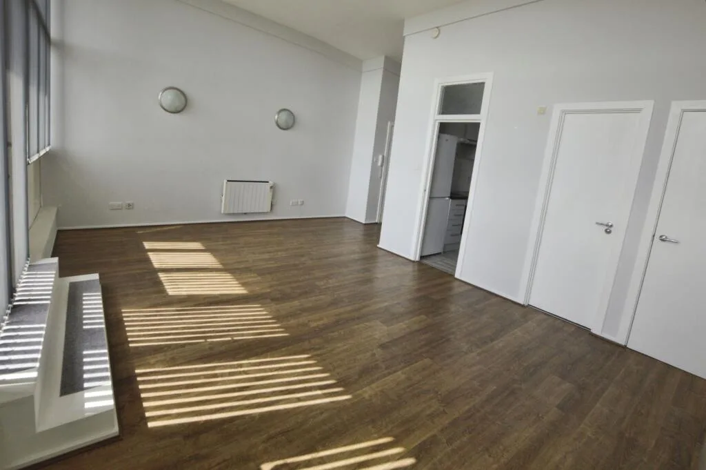 2 bedroom house for rent